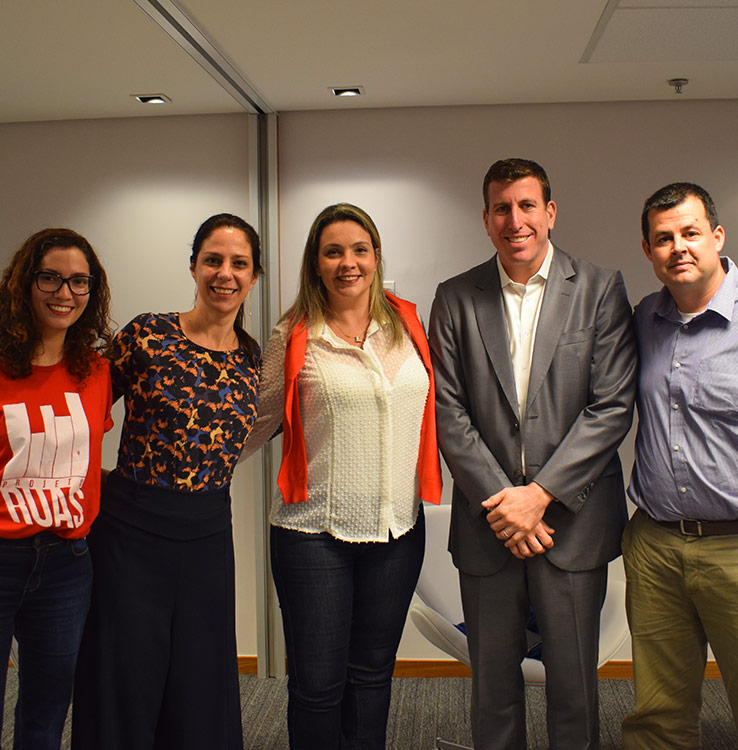 Launch of the Mova volunteer program at the Rio de Janeiro office in 2019
